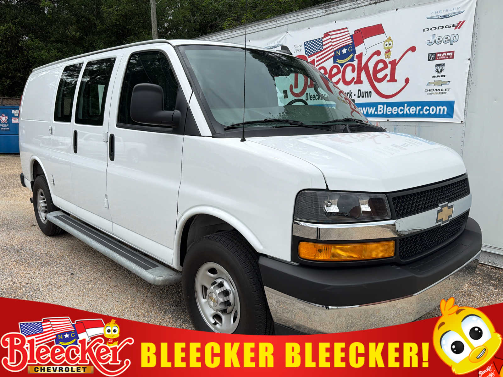 2024 Chevrolet Express 2500 Work Van HD's photo