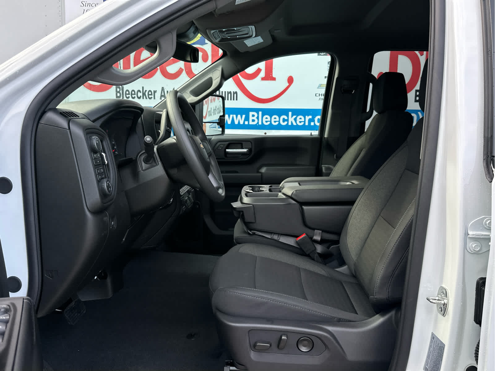2026 Chevrolet Silverado 2500 HD Custom - Photo 24