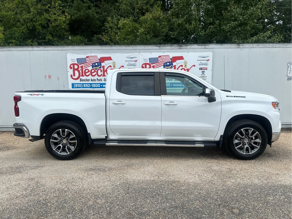 Used 2023 Chevrolet Silverado 1500 LT 4WD Crew Cab 147 Truck Crew Cab