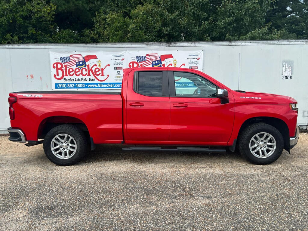 Used 2020 Chevrolet Silverado 1500 LT 4WD Double Cab 147 Truck Double Cab