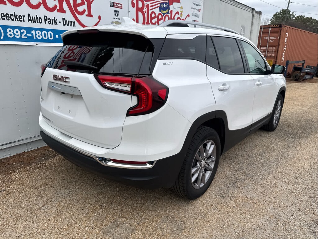 Certified 2024 GMC Terrain SLT SUV