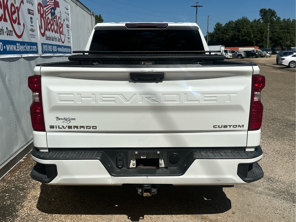 Used 2022 Chevrolet Silverado 1500 Custom 4WD Crew Cab 147 Truck Crew Cab