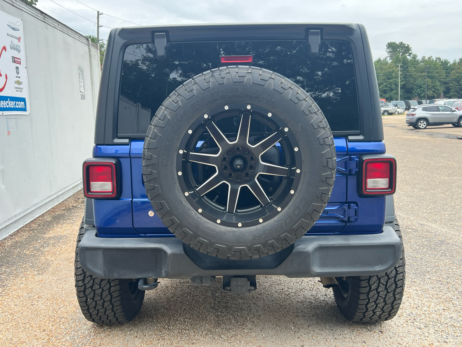 2018 Jeep Wrangler Unlimited Sport S photo 4
