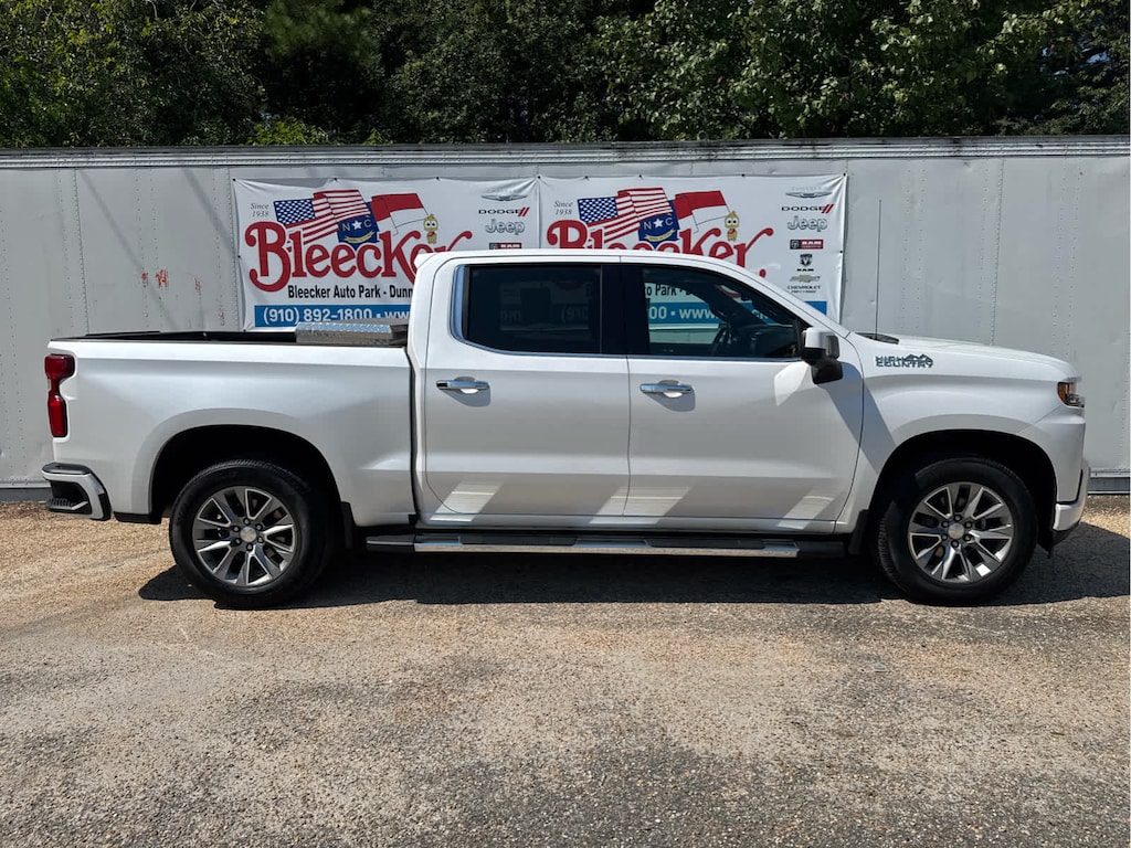 Used 2019 Chevrolet Silverado 1500 High Country 4WD Crew Cab 147 Truck Crew Cab