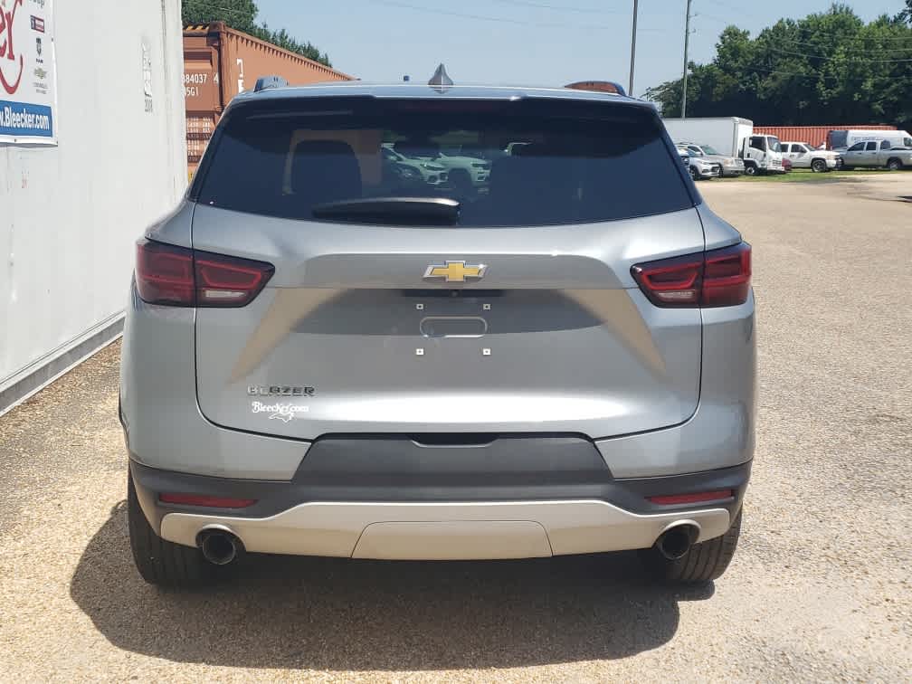 2023 Chevrolet Blazer 2LT photo 4