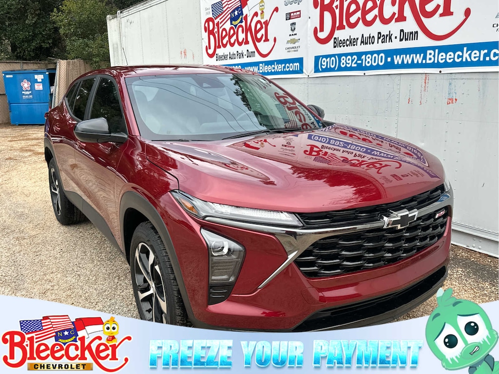 Used 2025 Chevrolet Trax 1RS SUV