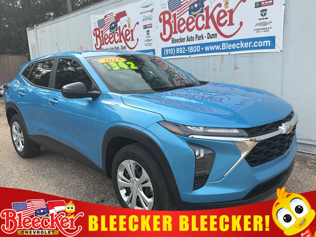 Used 2025 Chevrolet Trax LS SUV