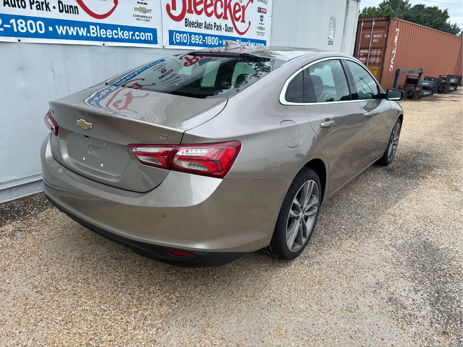 2024 Chevrolet Malibu Premier 2LT photo 3