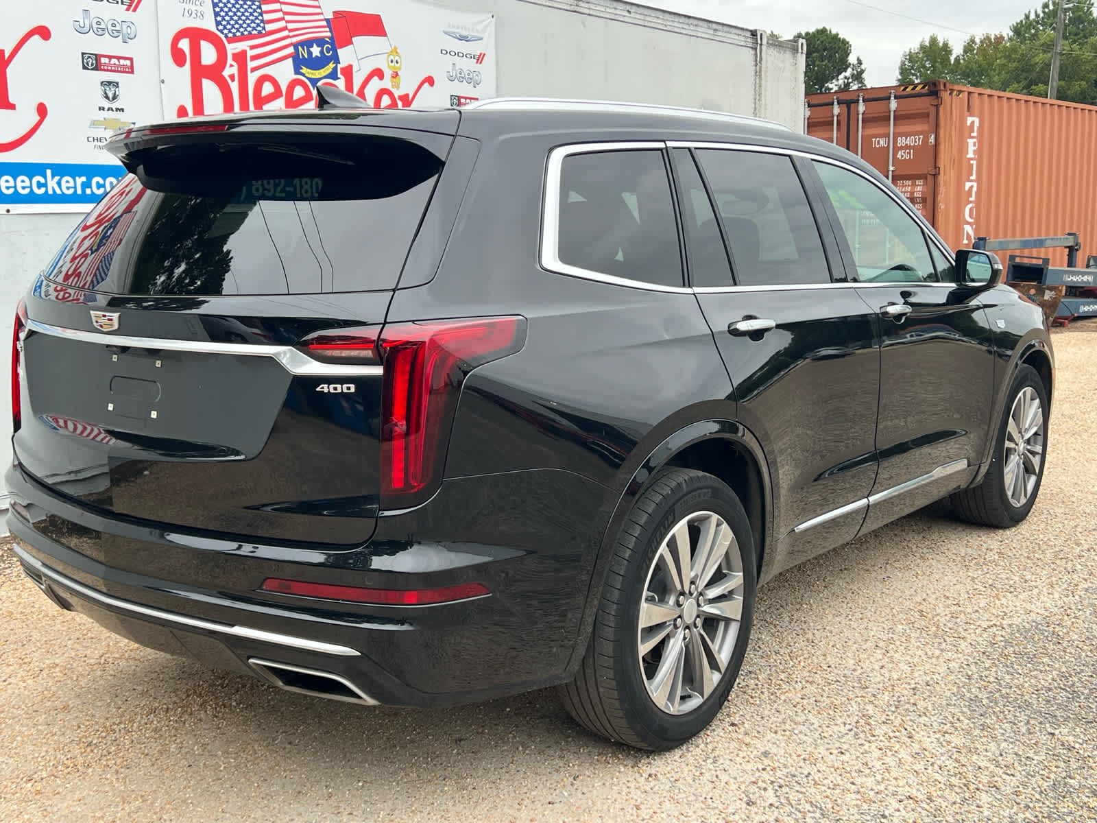 2023 Cadillac XT6 Premium Luxury photo 2