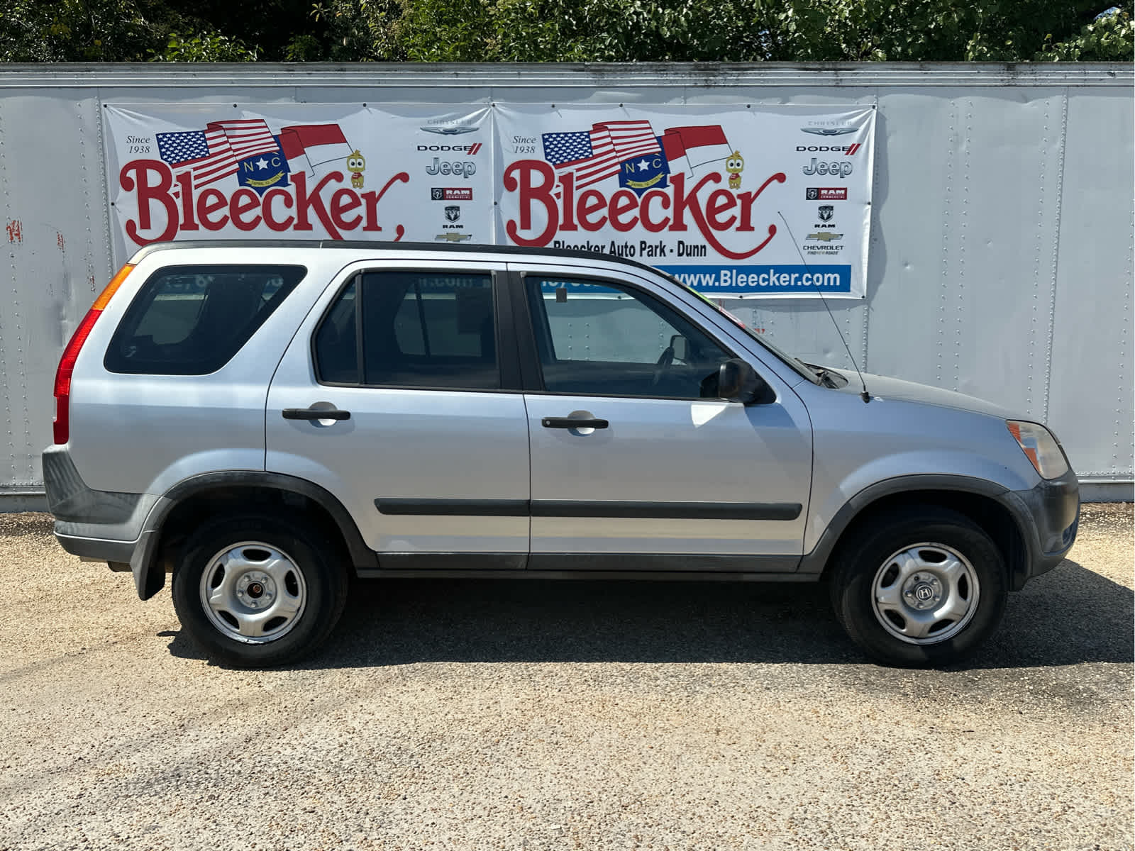 2004 Honda CR-V LX photo 2