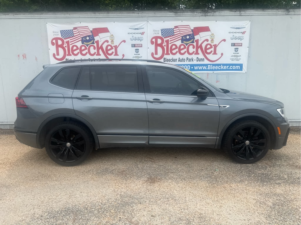 Used 2020 Volkswagen Tiguan SE R-Line Black SUV