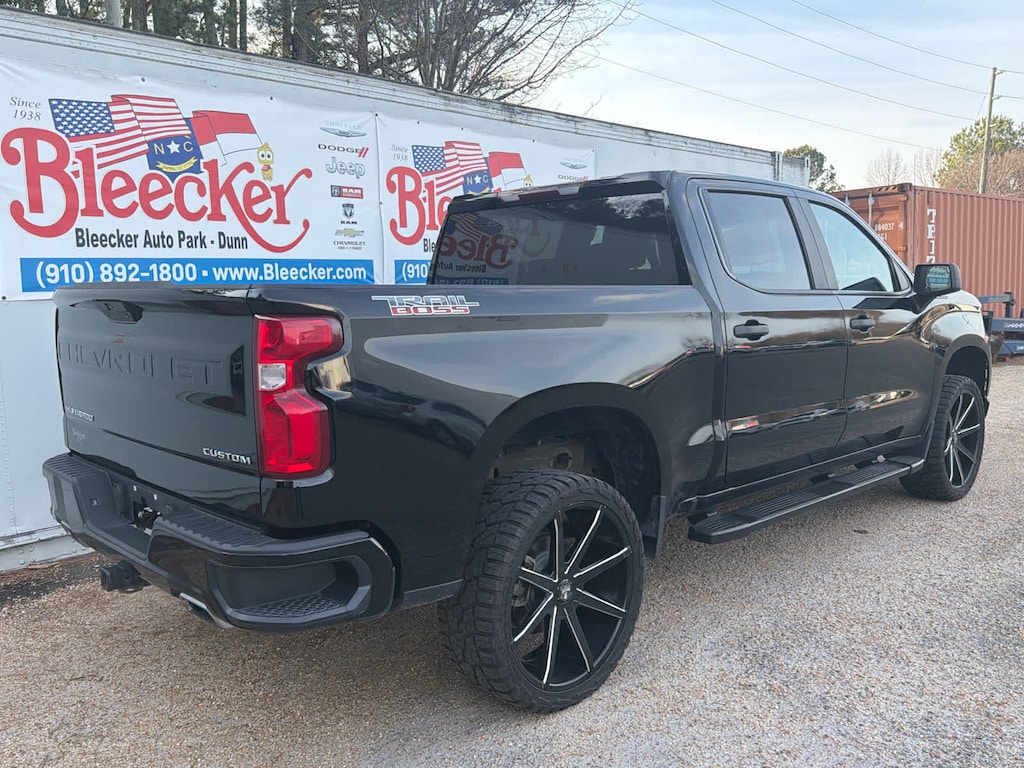 Used 2021 Chevrolet Silverado 1500 Custom Trail Boss 4WD Crew Cab 147 Truck Crew Cab