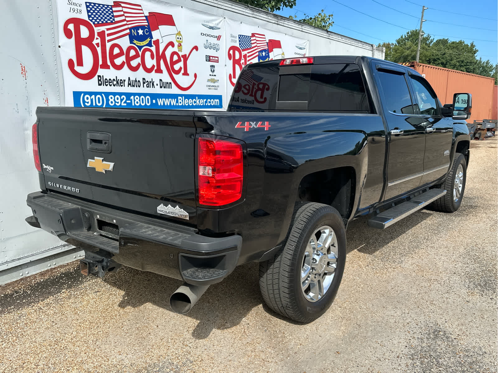 2018 Chevrolet Silverado 2500HD High Country photo 3