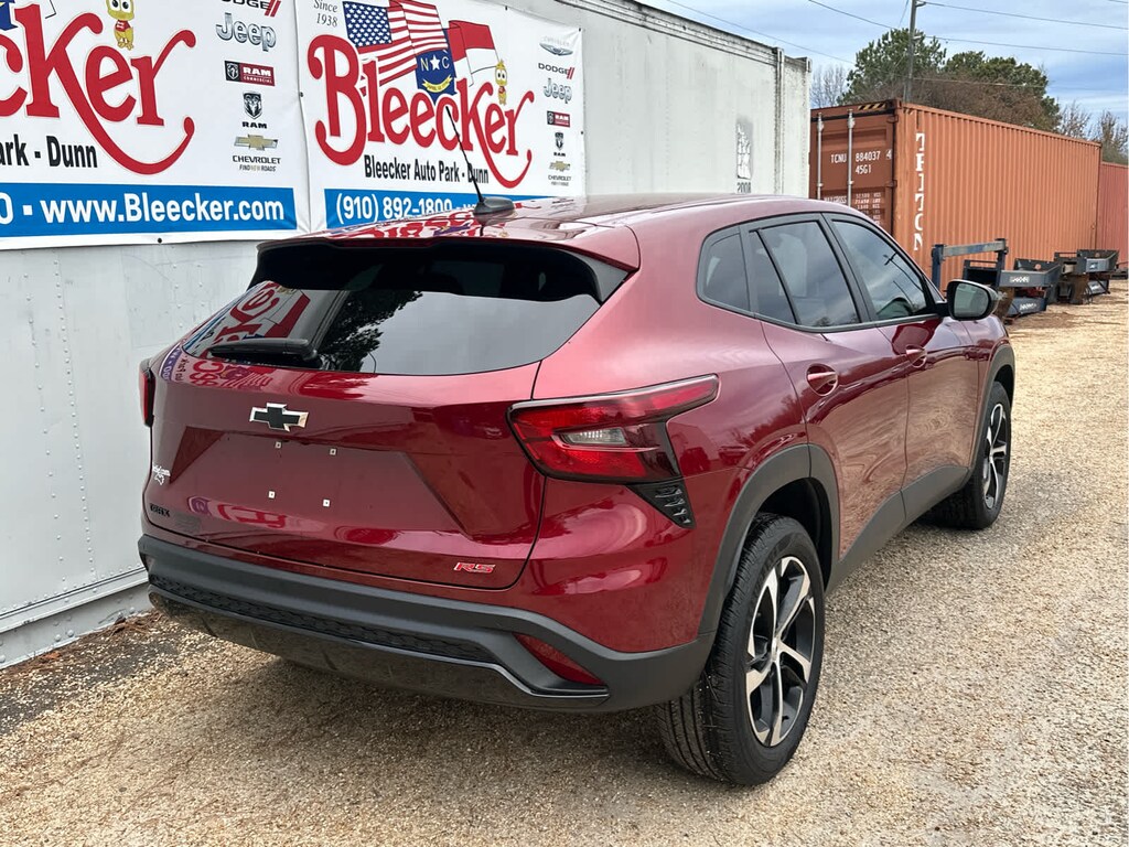 Used 2025 Chevrolet Trax 1RS SUV