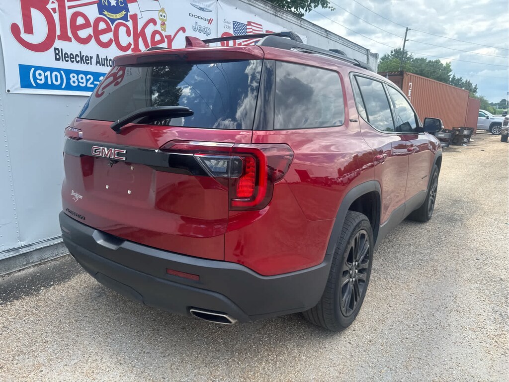 Used 2023 GMC Acadia SLE SUV