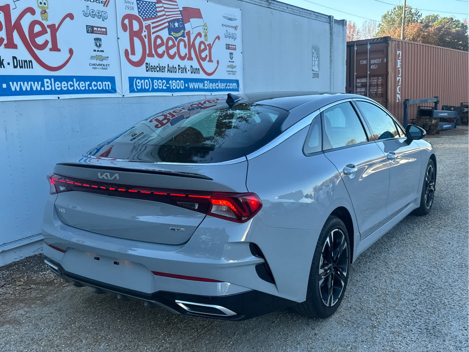 2023 Kia K5 GT-Line photo 3