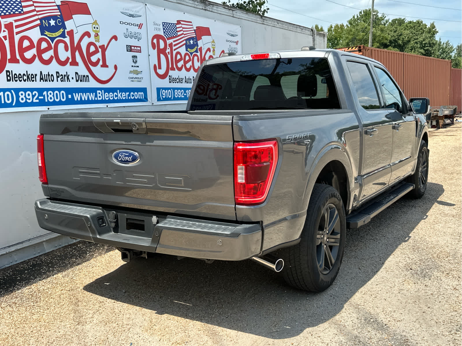 2023 Ford F-150 XL photo 3