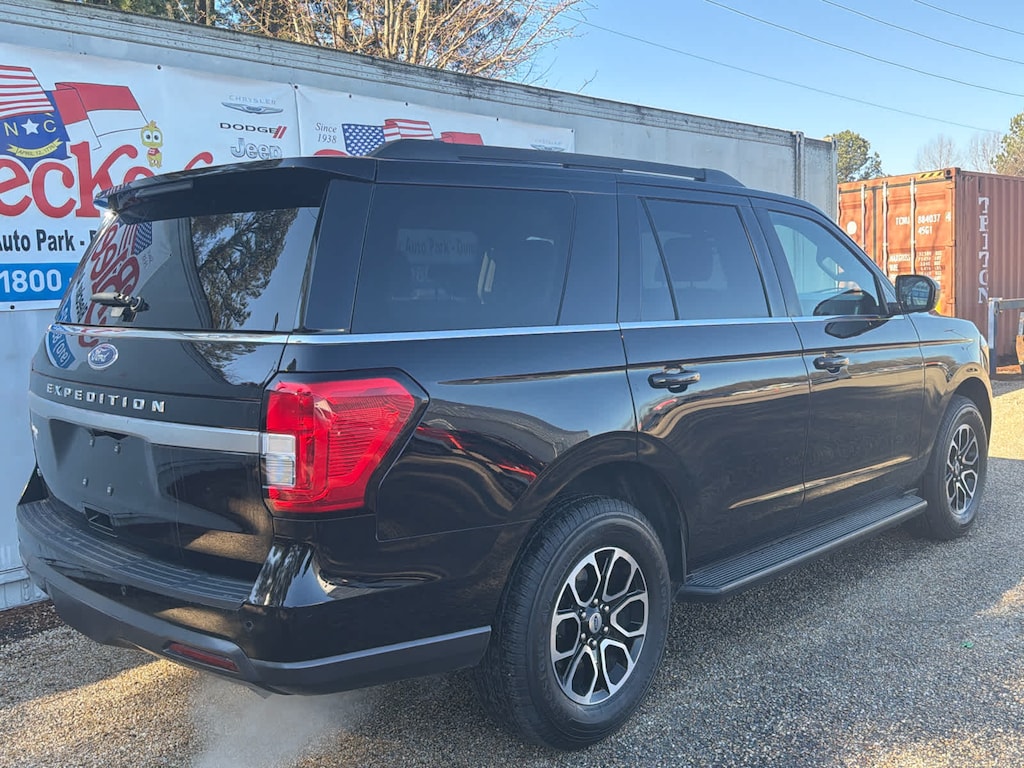 Used 2023 Ford Expedition XLT SUV
