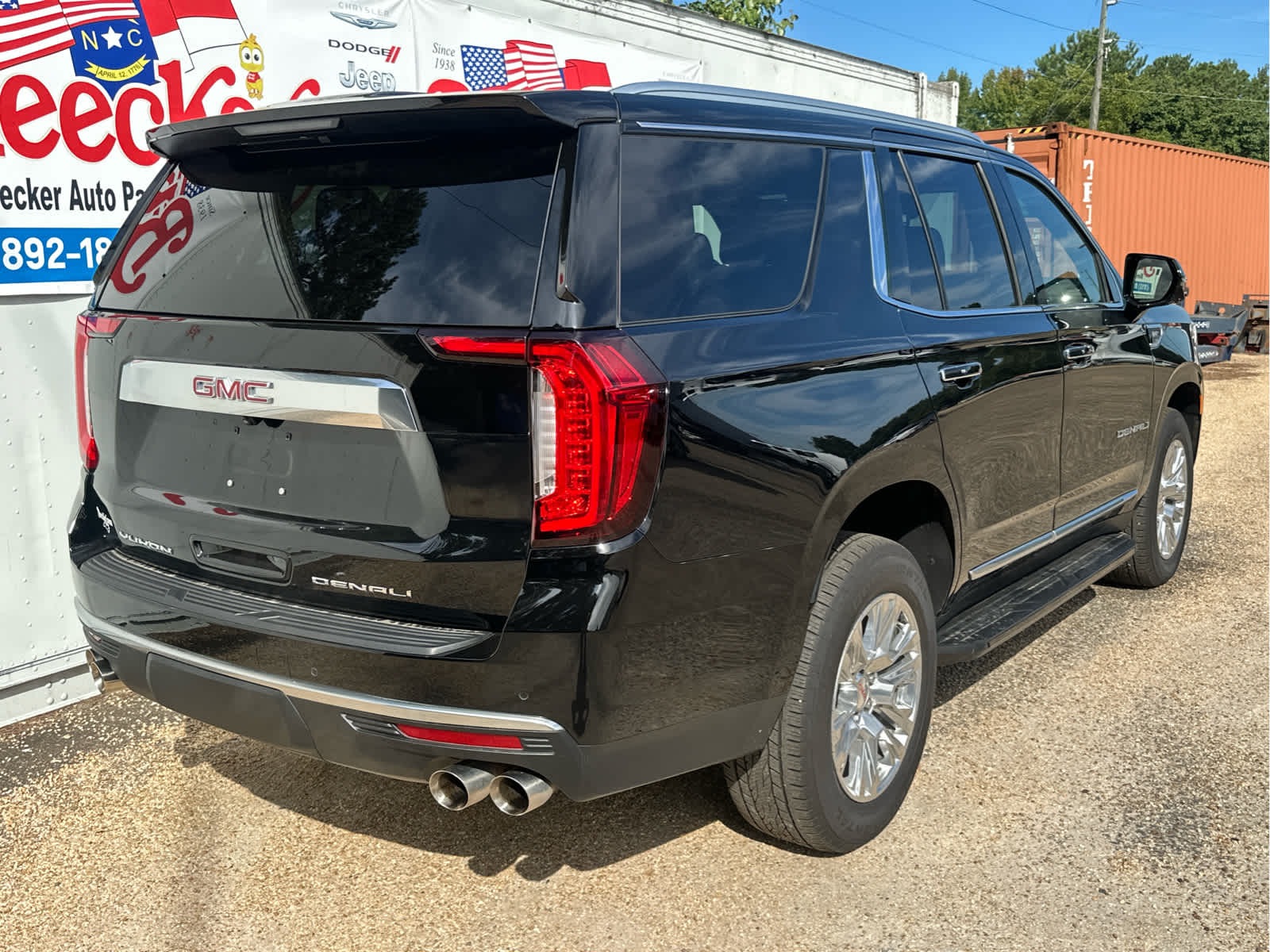 2024 Gmc Yukon Denali photo 2