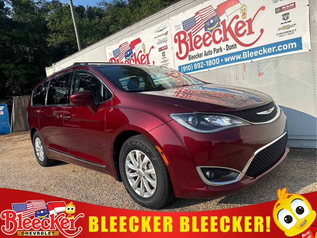 Used 2018 Chrysler Pacifica Touring L Van
