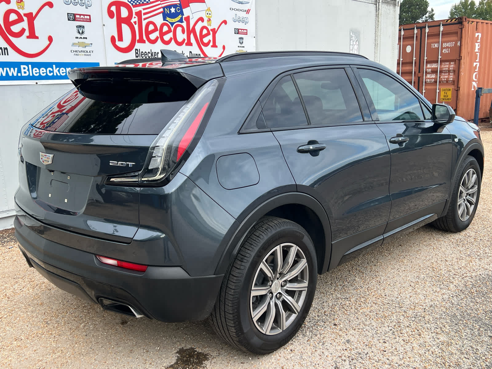 2019 Cadillac XT4 Sport photo 3