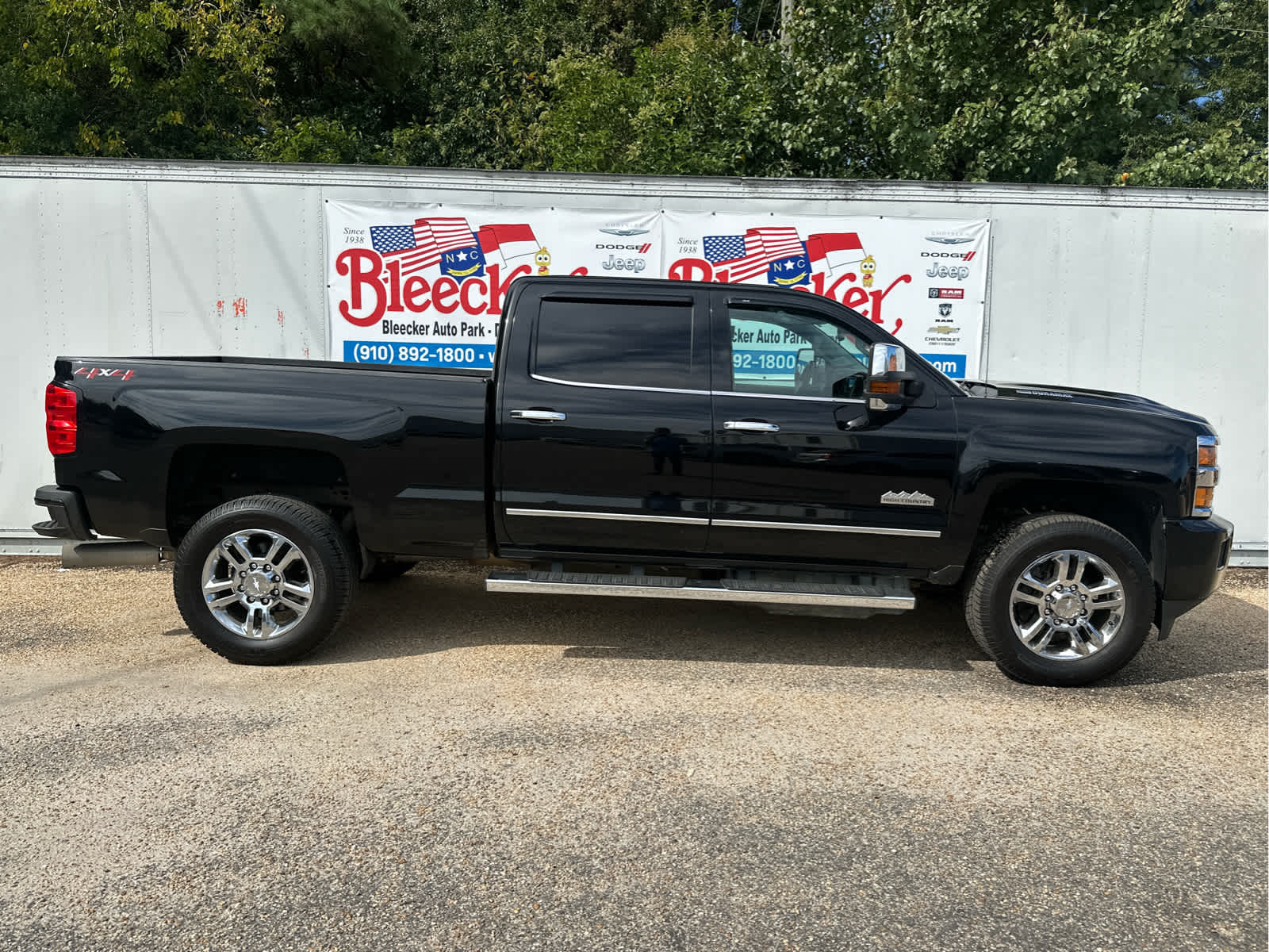 2018 Chevrolet Silverado 2500HD High Country photo 2