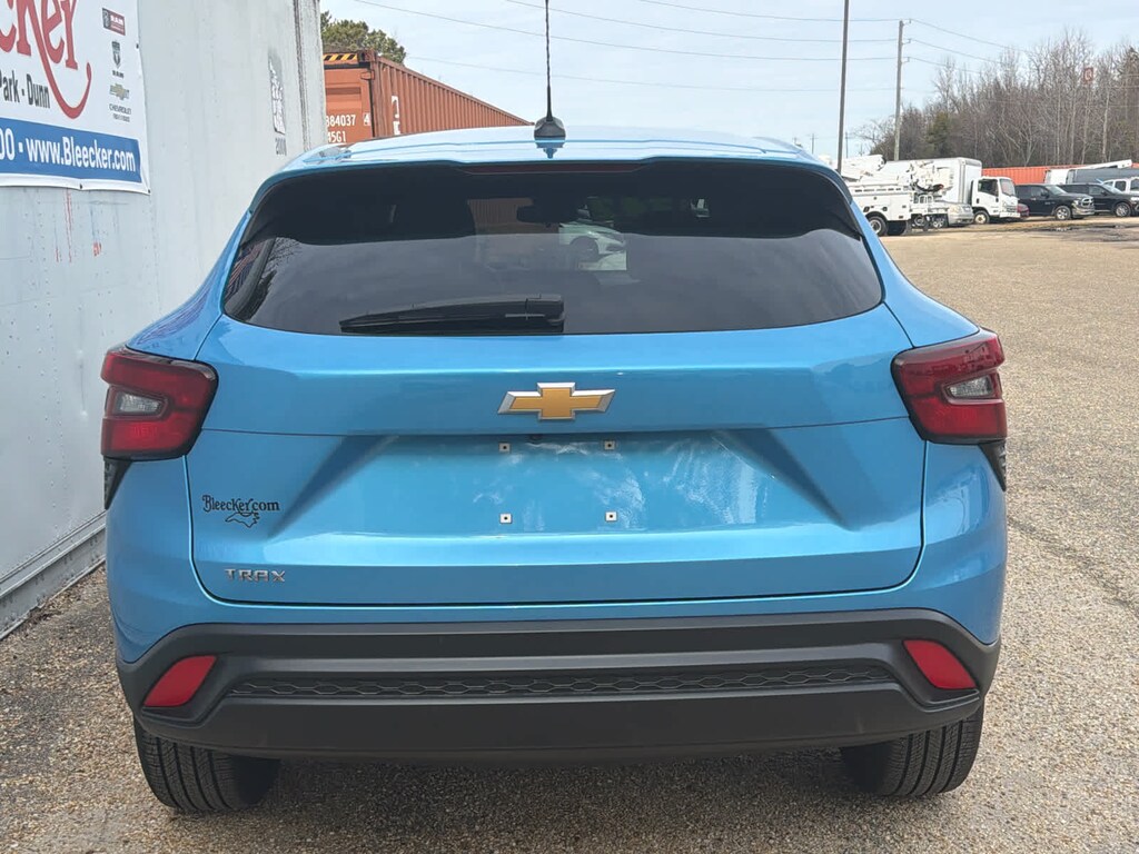Used 2025 Chevrolet Trax LS SUV
