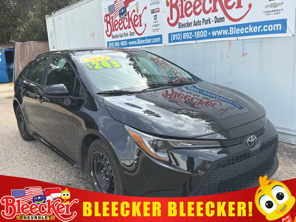 Used 2022 Toyota Corolla LE Sedan