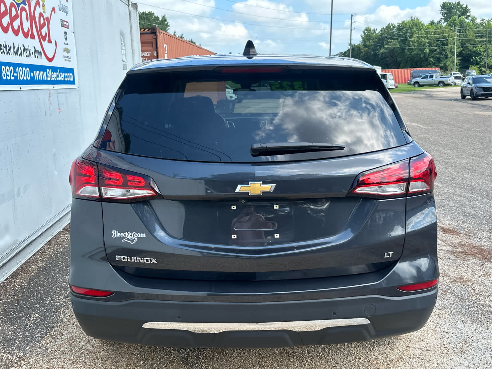 2022 Chevrolet Equinox LT photo 3