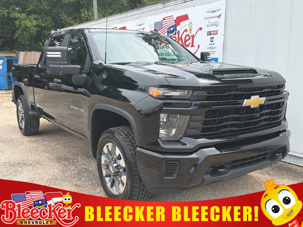 Used 2025 Chevrolet Silverado 2500HD Custom 4WD Crew Cab 159 Truck Crew Cab