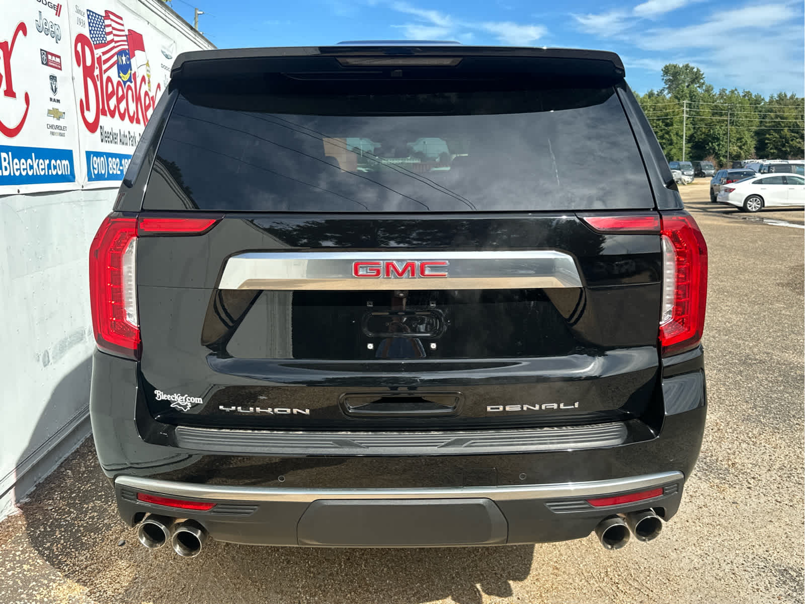 2024 Gmc Yukon Denali photo 3