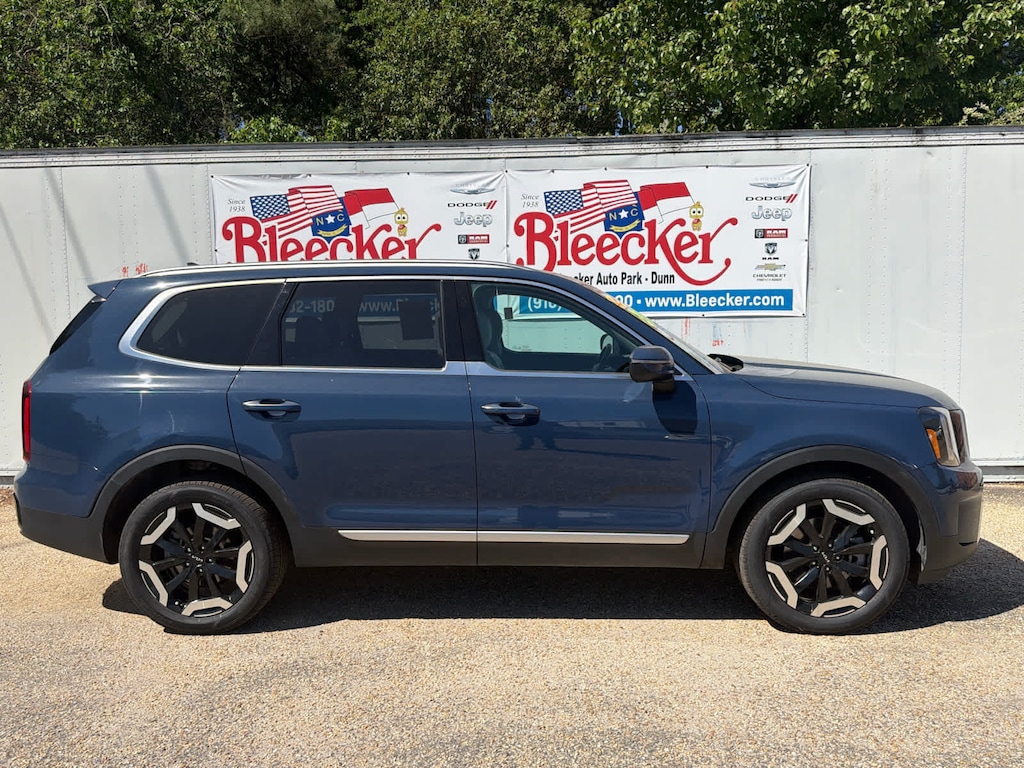 Used 2023 Kia Telluride S SUV