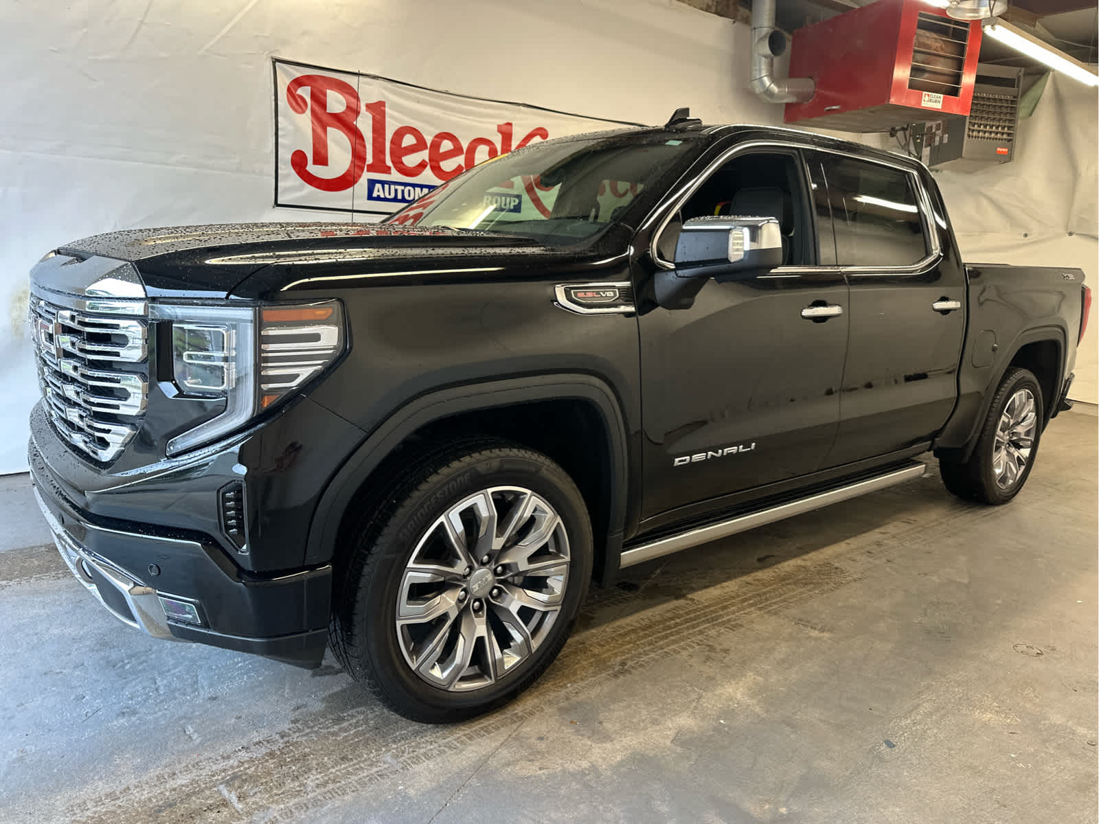 2023 Gmc Sierra 1500 Denali photo 2