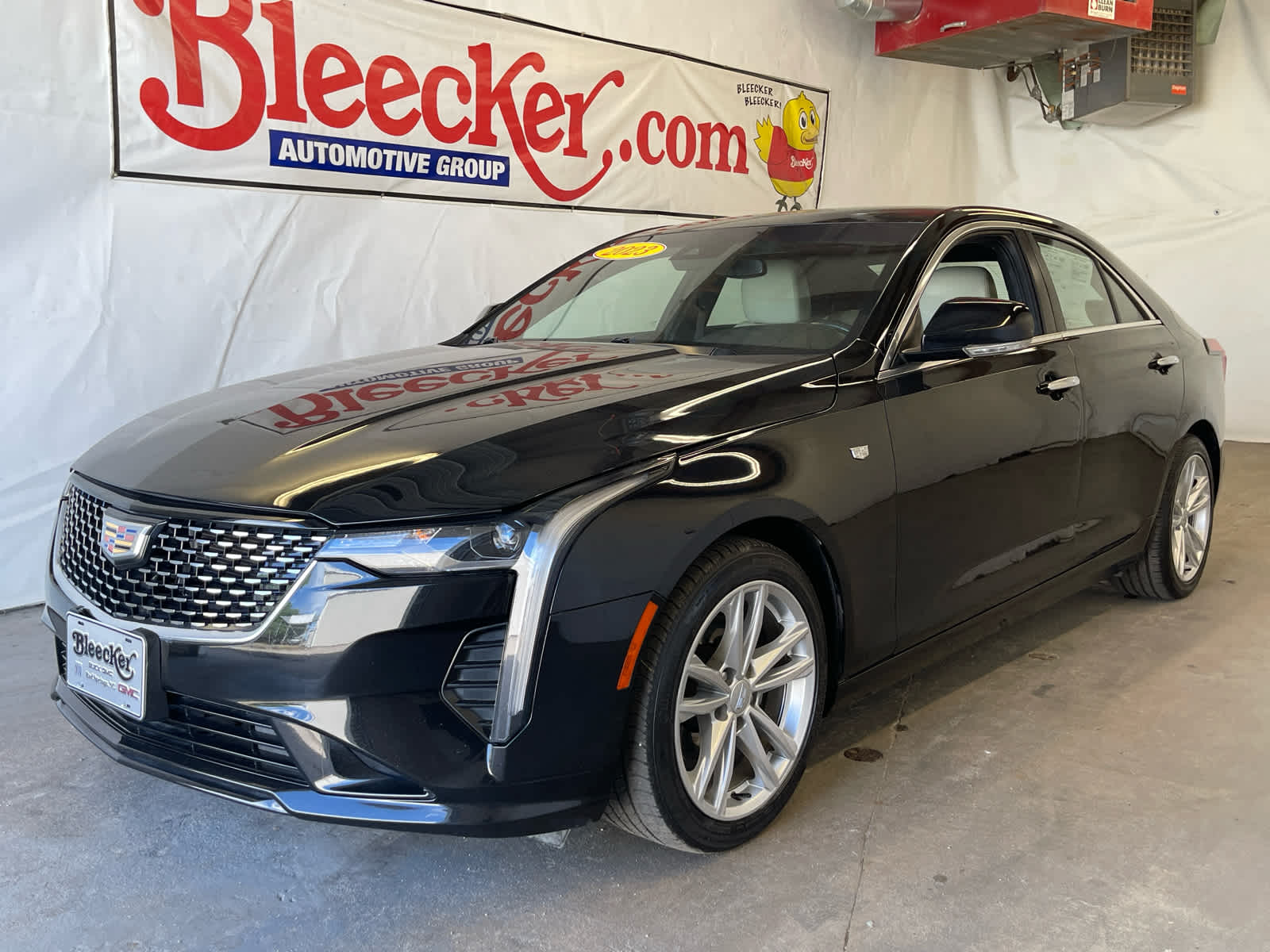 2023 Cadillac CT4 Luxury photo 2