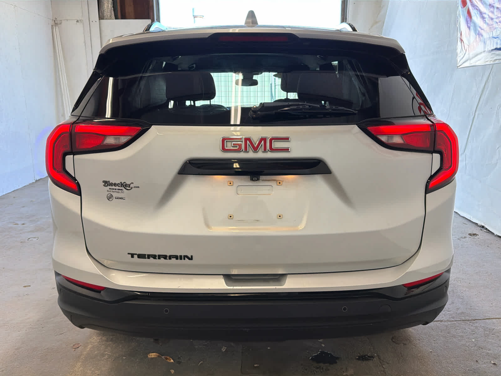 2021 Gmc Terrain SLE photo 2
