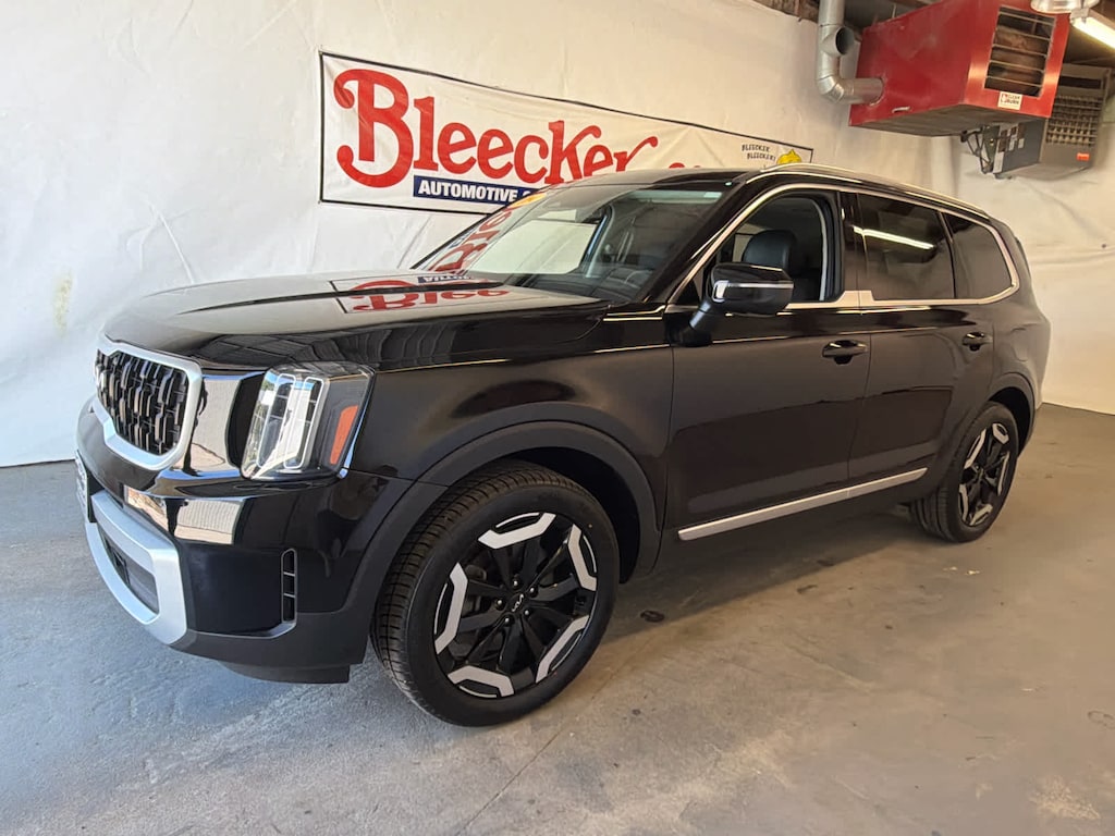 Used 2024 Kia Telluride EX SUV