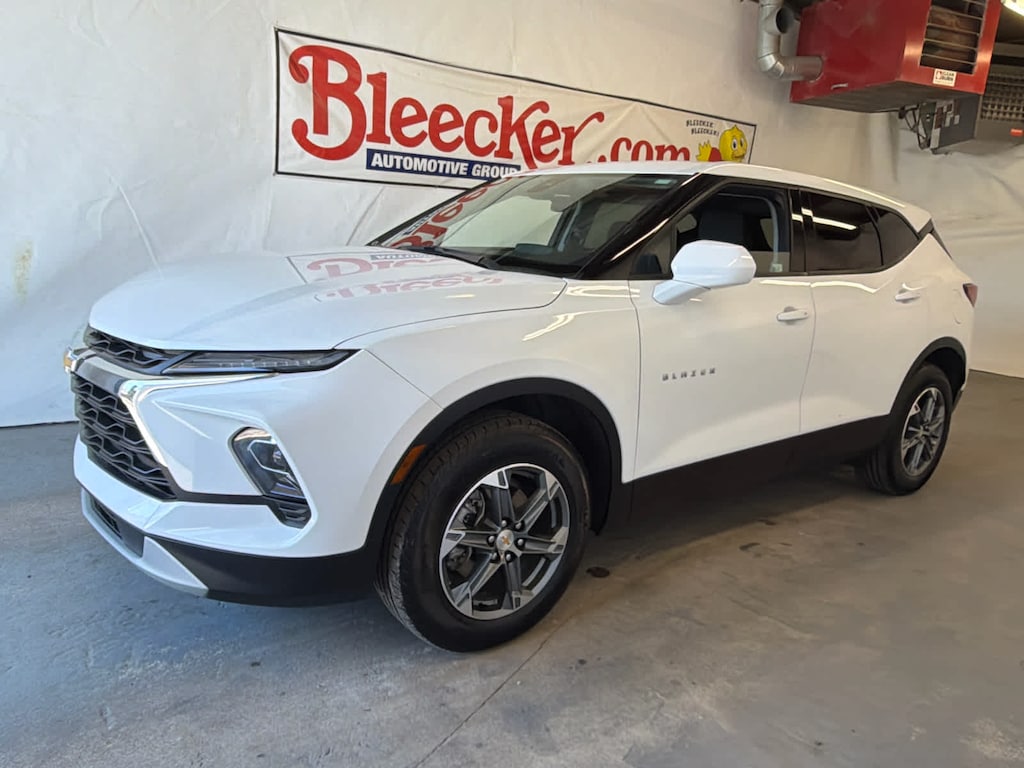 Used 2025 Chevrolet Blazer LT w/2LT SUV