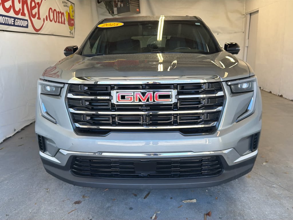 Used 2025 GMC Acadia Elevation SUV