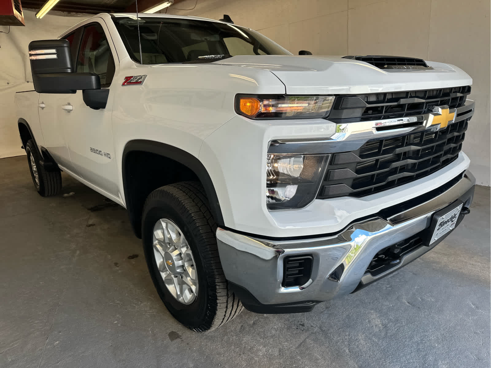 2024 Chevrolet Silverado 2500HD LT photo 3