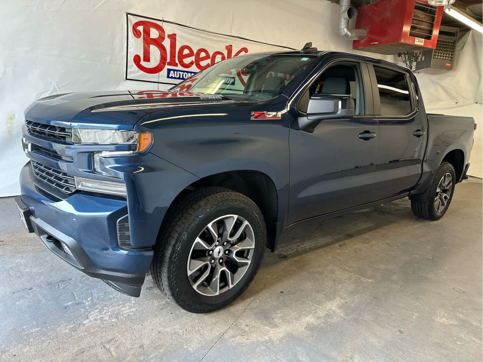 2021 Chevrolet Silverado 1500 RST photo 2