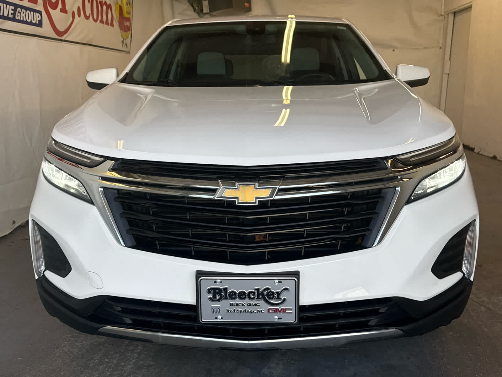 2022 Chevrolet Equinox LT photo 3