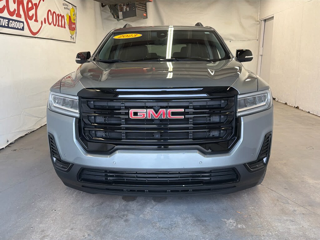 Used 2023 GMC Acadia SLE SUV