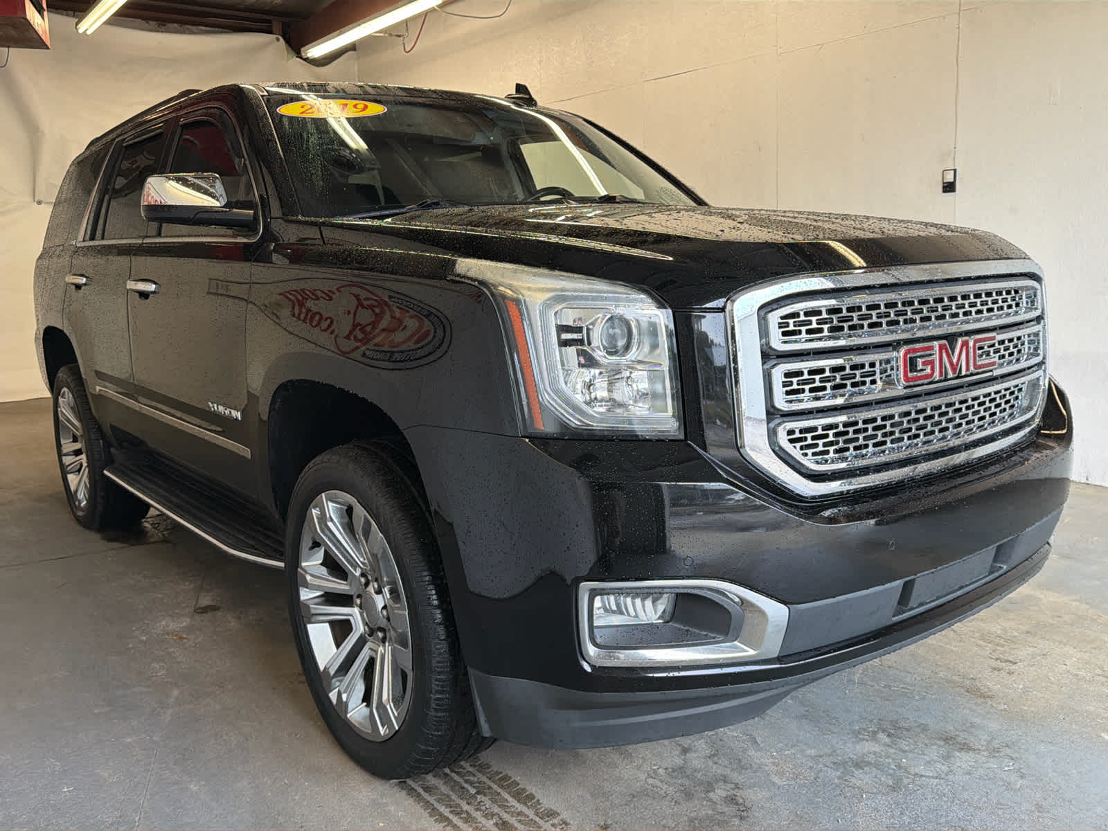 2019 Gmc Yukon SLT photo 3