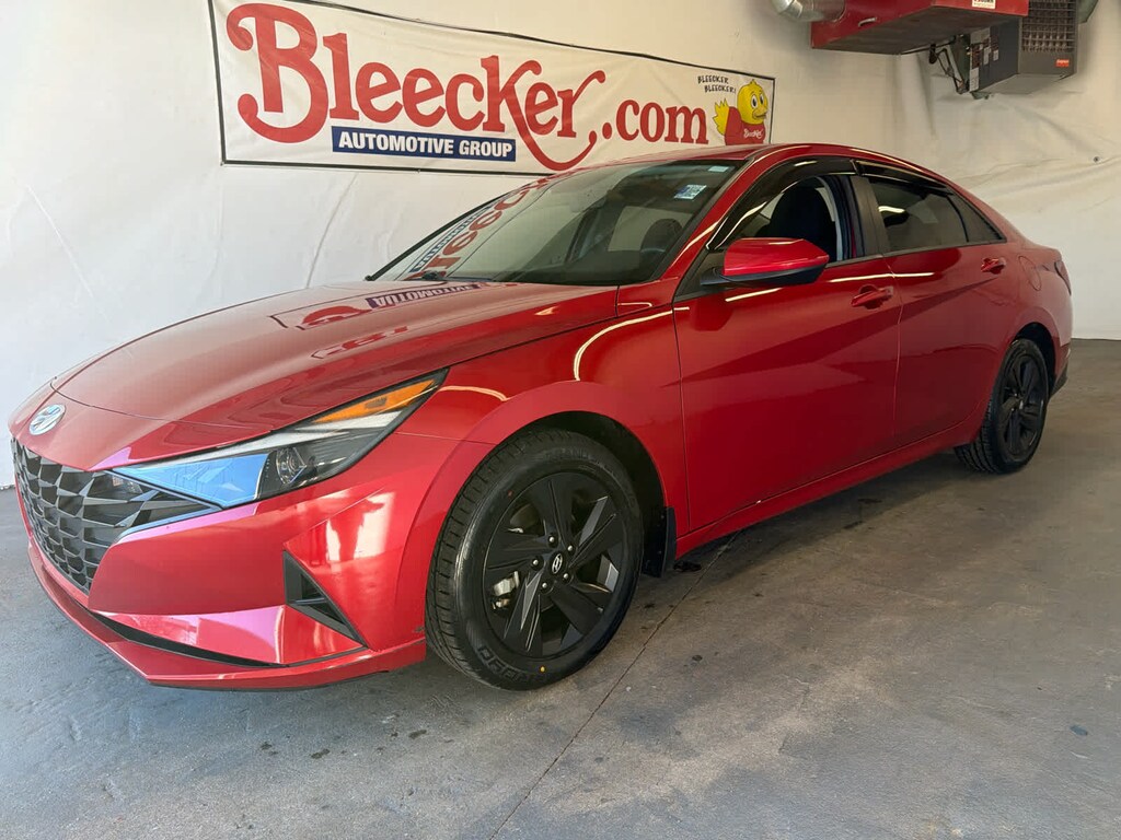 Used 2022 Hyundai Elantra SEL Sedan