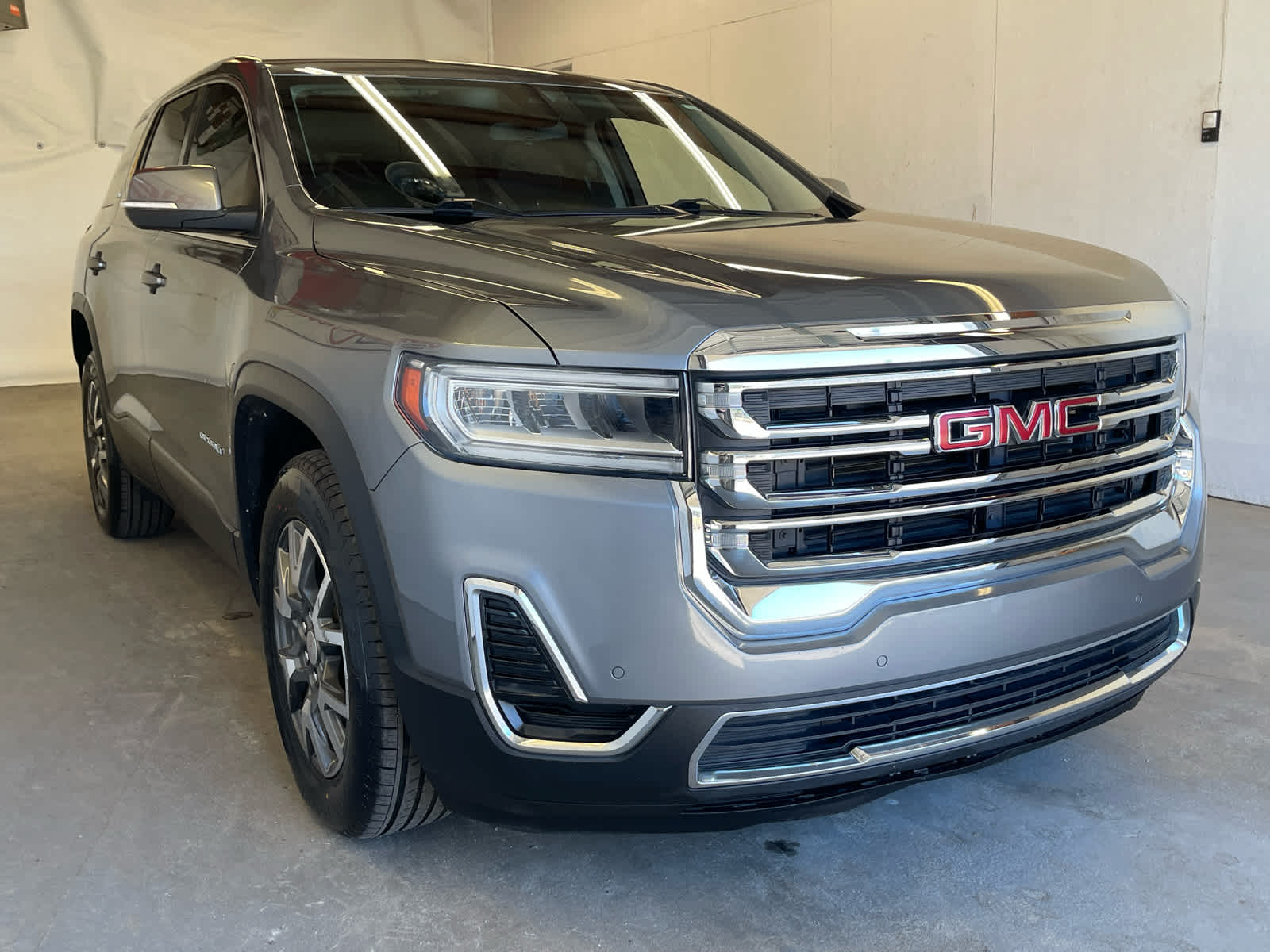 2021 Gmc Acadia SLE photo 3