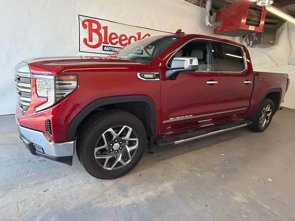 Used 2025 GMC Sierra 1500 SLT Truck Crew Cab