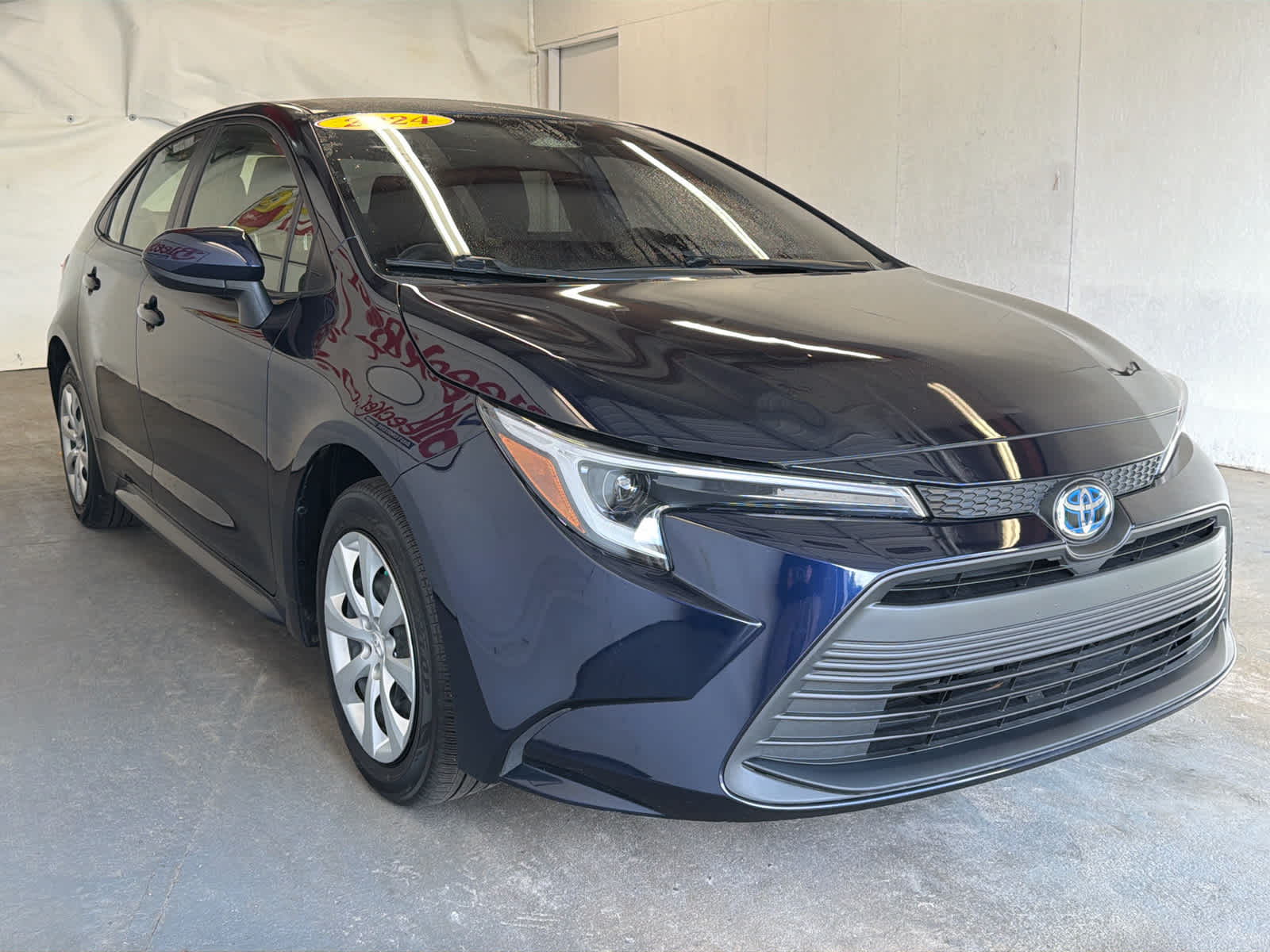 2024 Toyota Corolla Hybrid LE photo 4