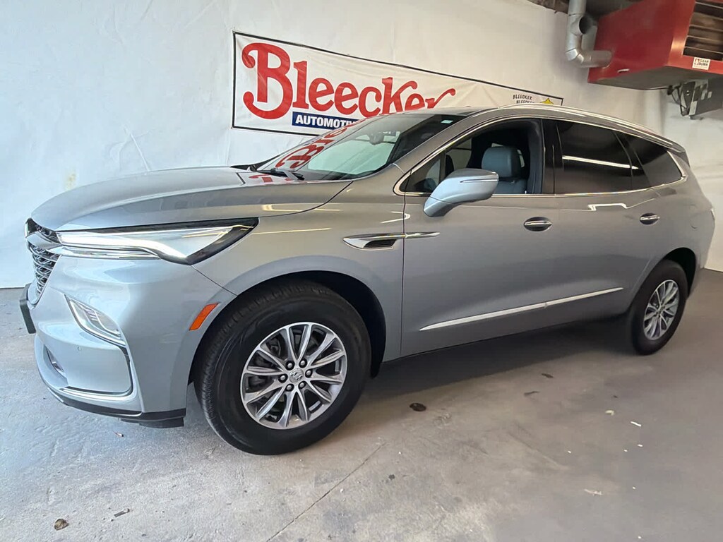 Used 2024 Buick Enclave Essence SUV