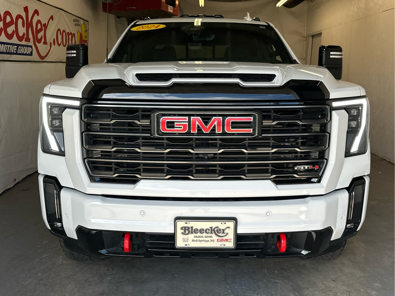 2024 Gmc Sierra 2500 HD AT4 photo 2