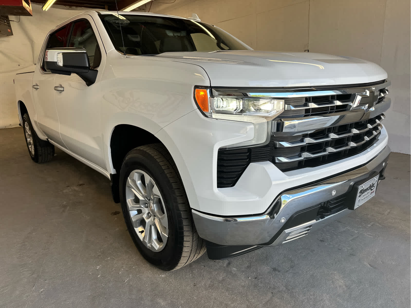 2024 Chevrolet Silverado 1500 LTZ photo 4